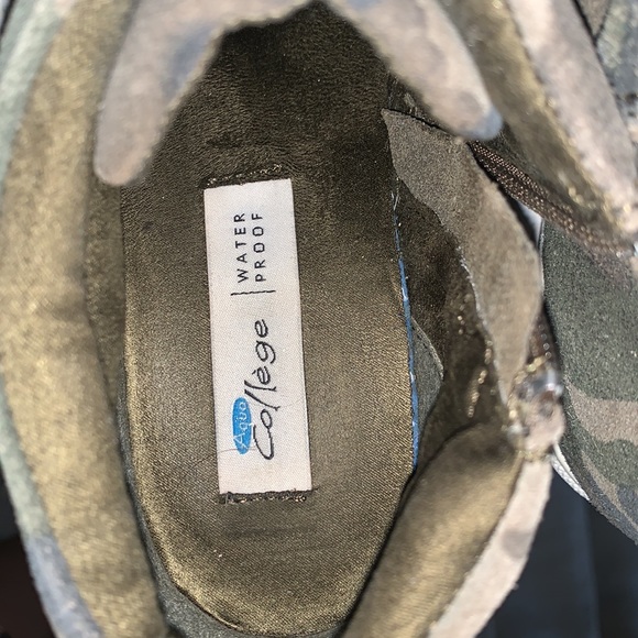 Size 6 Camouflage Water-Proof Sneaker - Picture 4 of 5